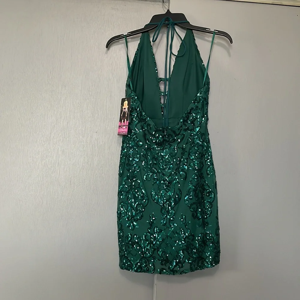 Junior’s Emerald Sequin Dress - Picture 6 of 7